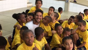 Além de todo carinho e amor que recebemos desde o momento que pisamos lá, fiquei impressionado com o trabalho incrível que os anjos da LBV desenvolvem com essas crianças e adolescentes. Formando cidadãos, transformando a vida desses jovens, com educação, arte e muito amor!”