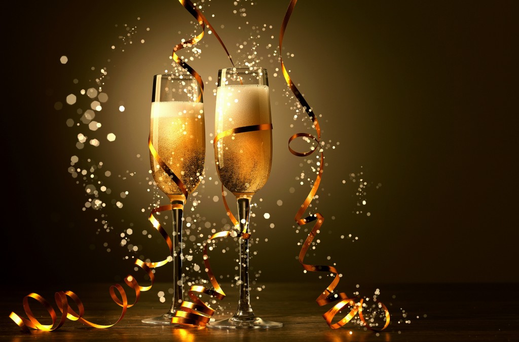 background_with_champagne_glasses