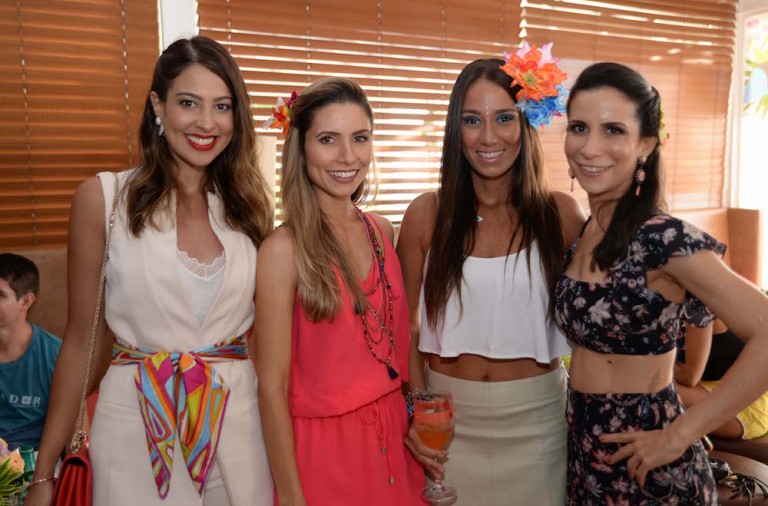 Renata J. de Carvalho, Rafaela, Ana Paula e Camila