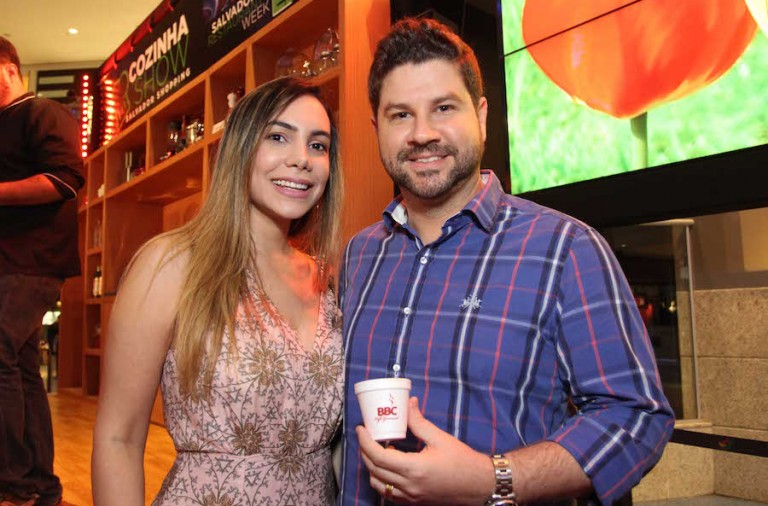 Anacecilia Rocha e Guto Nogueira