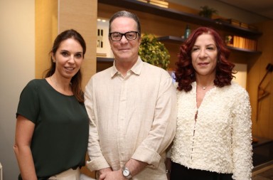 Esther Schattan com Carlos e Jussara Amorim