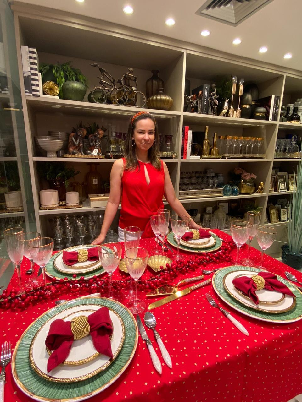 Natal: arquiteta e decoradora Nea Neuhaus dá dicas de como fazer uma mesa  posta para a celebração – Ginno Larry