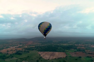 equipe-faz-passeio-de-balão-em-jeremoabo_foto-tv-bahia-2.jpg