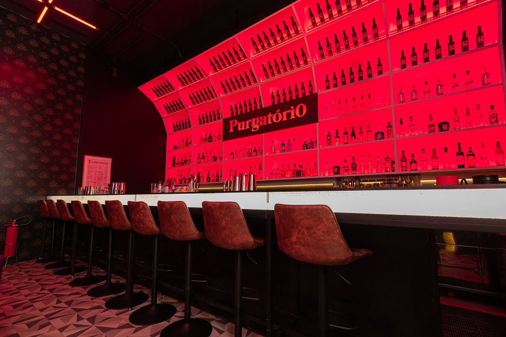 Purgatório Bar reforça conceito “speakeasy” em Salvador, focado em ...