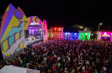 80FB2392-55EE-44FD-8546-883F2C09FE3E