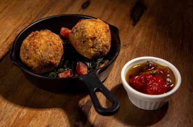 52E7A061-81B2-4278-B79D-85CA1E8C4894