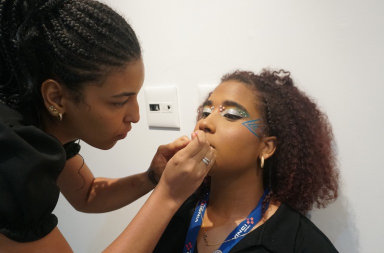 Iasmin Fábia foi a campeã contemplada com um estágio supervisionado no backstage do evento - crédito Ana Lucia Albuquerque - Correio